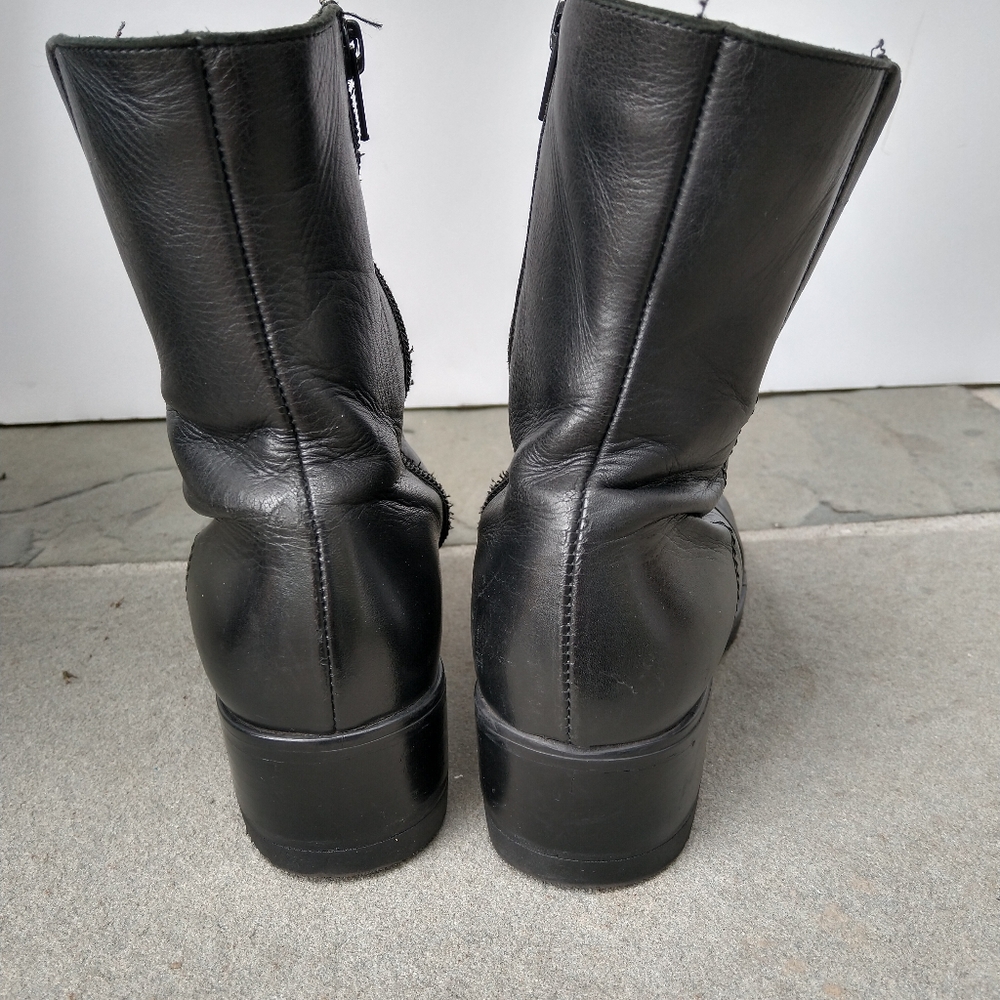 La Canadienne Combat Boots - Picture 4 of 4